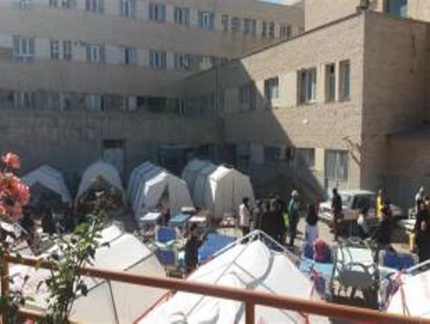 تجلیل استاندار کرمانشاه از ۲ پرستار فداکار بخش نوزادان بیمارستان اسلام آبادغرب