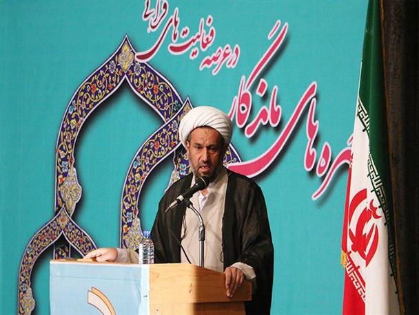 تشکیل دبیرخانه دائمی شهر قرآنی در فرمانداری استهبان/ ۱۳ نخبه و پیشکسوت قرآنی تجلیل می‌شوند