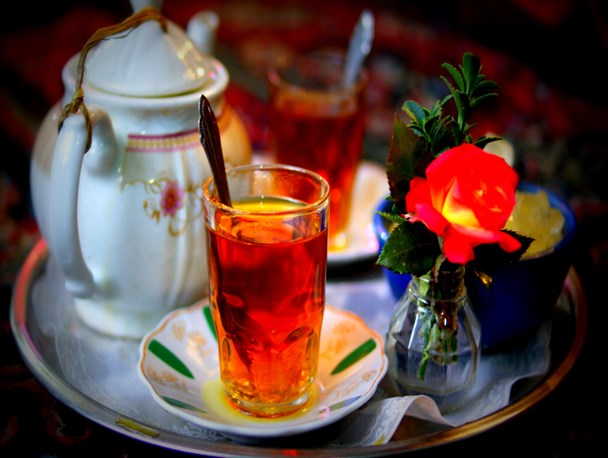 ساختار حاکم بر چای، دغدغه تولید ندارد/ آماده مناظره با سازمان چای هستیم
