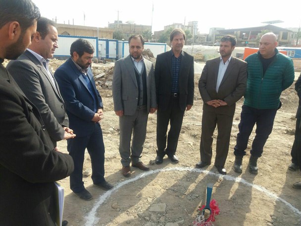 آیین کلنگ زنی مدرسه ۱۵ کلاسه در شهرستان زلزله زده سرپلذهاب برگزار شد