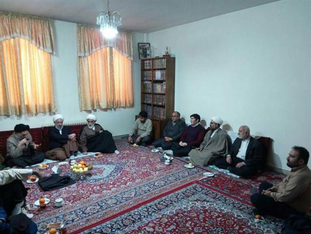 برگزاری مراسم گل‌ریزان با حضور خیرین در اسلامشهر / خدمت‌رسانی ستاد بازسازی استان تهران به 20000 نفر در ایام اربعین
