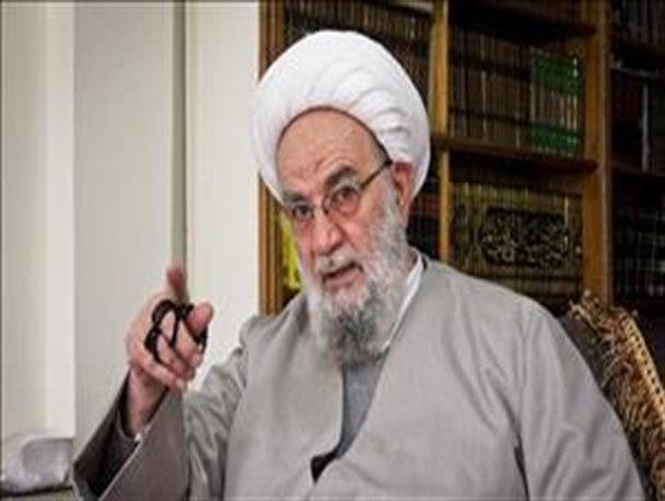 به سید احمد خمینی گفتم التماس دعا/سرکرده های خلق مسلمان نه ملی بودند نه مذهبی/برخورد رییس جمهور با شخصیتهای اجتماع مناسب نیست
