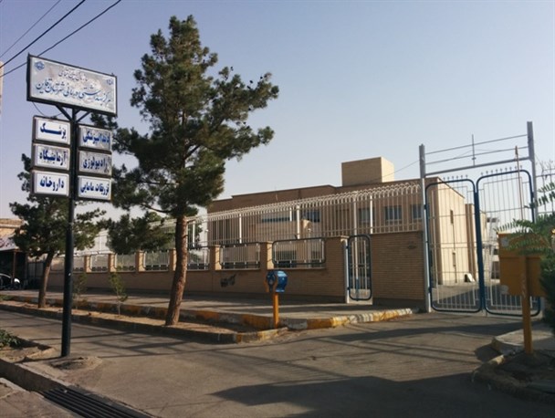 کمبود پزشک وشلوغی درمانگاه تامین اجتماعی قاین امان مردم شهرستان را بریده است