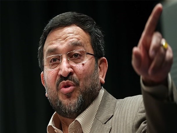 برخی نان انقلاب را می‌خورند و بر علیه انقلاب قلم می‌زنند/ جریان نفاق تفکر خود را آشکارا نشان داده است