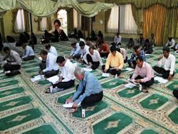 برگزاری مسابقات سراسری قرآن و عترت کارکنان دانشگاه آزاد اسلامی در واحد جیرفت