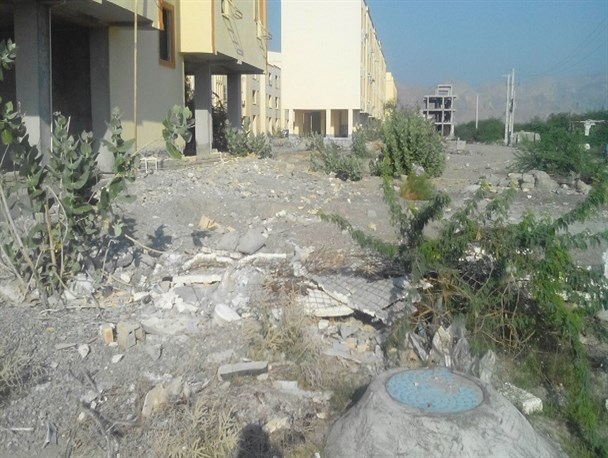 مشکلات مسکن مهر محلات ساحل نشینان سیریک ادامه دارد/مهری که جز نامهربانی سرانجامی نداشت+ تصویر