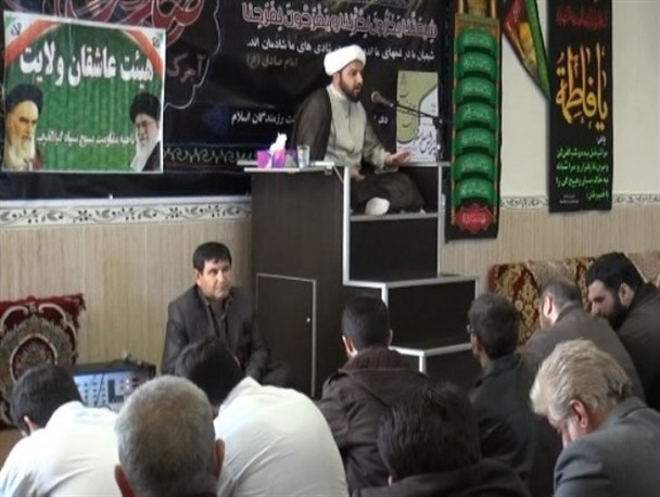بدور از تعصبات حزبی و قبیله ای شخص اصلحی را انتخاب کنید که منافع نظام و مردم را مقدم بداند