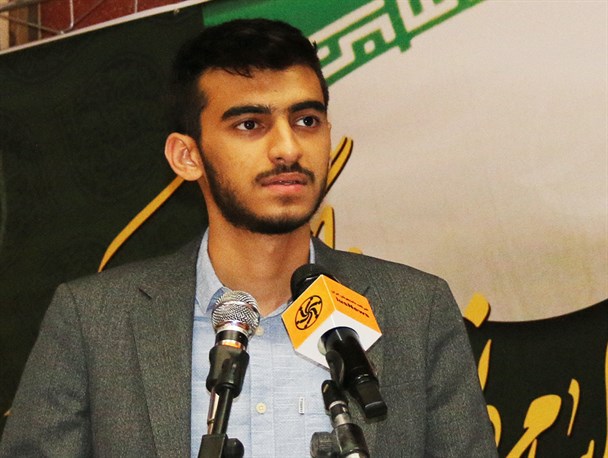 نسل سوم انقلاب، پای کارتر از همیشه