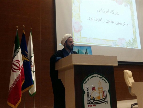 جوانان استقلال طلب هستند، به آن ها دستور ندهید/ در تبلیغ از کلمات پیچیده و سنگین استفاده نکنید