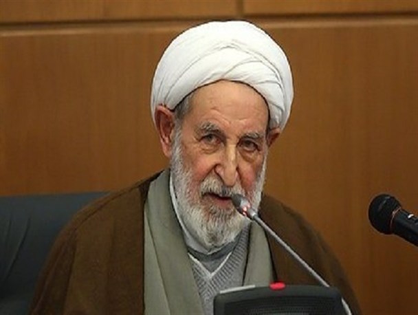 بدانید خدا گرفتارمان خواهد کرد/هرکس به خلاف شرع اجازه داده غلط کرده است