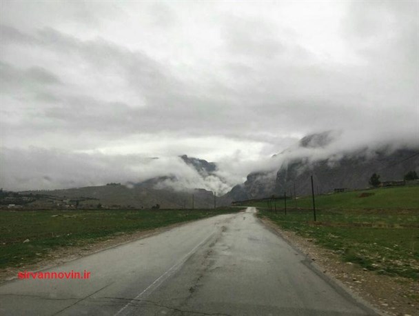 کلیه راه های مواصلاتی به شهرستان سیروان باز می باشد/ میزان بارندگی در سیروان 38میلیمتر بوده است