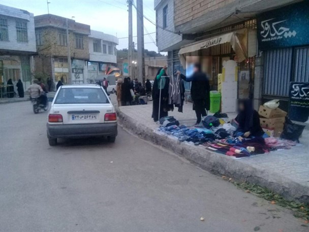 شهرداری فکری به حال دست فروشان خیابان گلزار کند