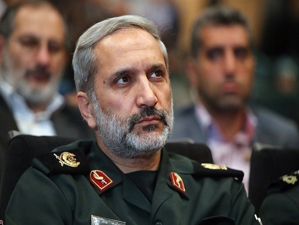 دشمن تمام تلاشش را کرده که عزت و افتخار مردم ما را از آن ها بگیرد/ خطای یک فرد را پای نظام نگذاریم