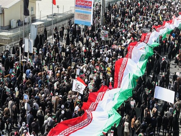 سکوت منفعلانه رسانه‌های غربی از حضور مردم ایران در ۲۲ بهمن تماشایی/ مرد میدان بودن و حضور در صحنه‌های مختلف از بزرگترین برکات انقلاب اسلامی است