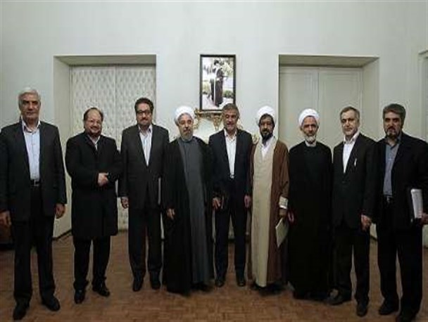 استان یزد می تواند به قطب سلامت و علمی کشور تبدیل شود/ آب؛ بزرگترین معضل استان یزد