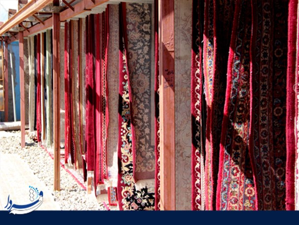 قالی هایی که تن به آب می دهند برای استقبال از نوروز!+تصاویر
