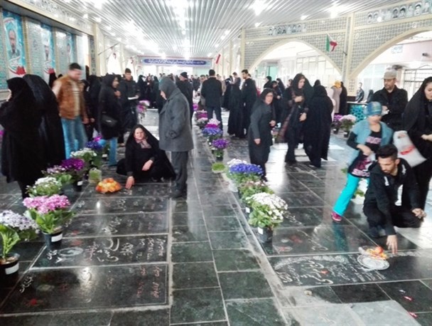 یاد اهل قبور در ایام پایانی سال+تصاویر