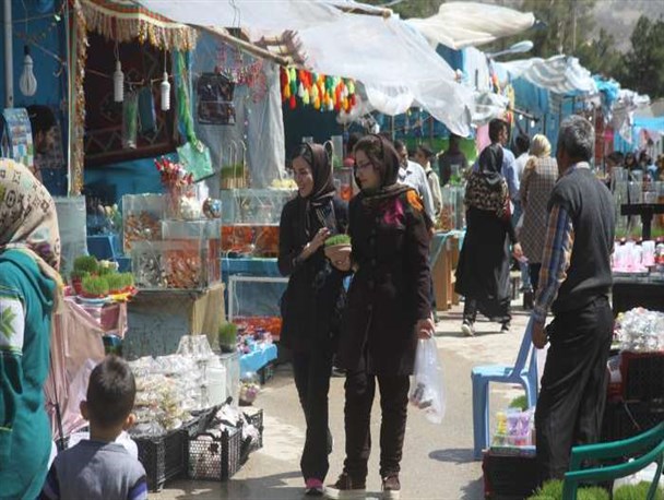 بازار گرم یاسوج و ماهی دودی قبل از نوروز 96 + تصاویر