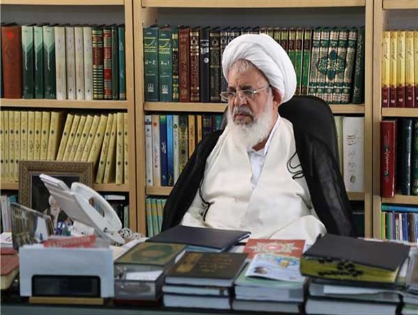 نباید در مقابل دشمن احساس ضعف کنیم / مردم ما قدردان نعمت بزرگ انقلاب و ولایت هستند