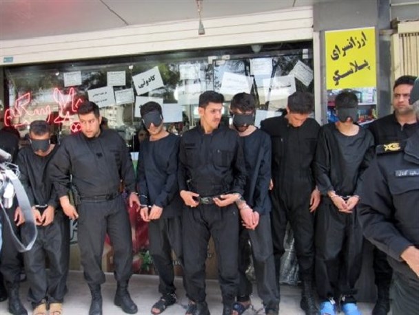 صحنه وقوع جرم سرقت از طلافروشی در شاهین شهر بازسازی شد+ تصاویر