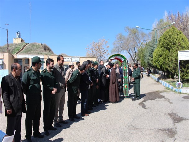 کاروان راهیان نور شاهین دژ عازم مناطق عملیاتی جنوب شد/تصاویر