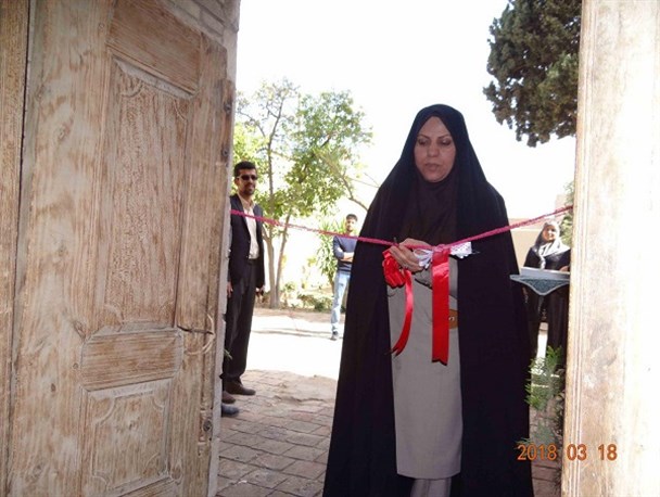 افتتاح نمایشگاه صنایع دستی دستان شگفت‌انگیز در نی ریز