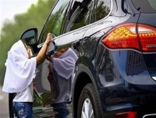 سیاست‌های دولت به فاصله طبقاتی دامن می‌زند/ دولت‌مردان کاسب‌کار به درد فقرا آگاه نیستند