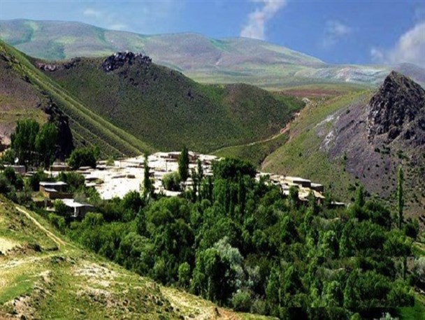 زرندیه شهری با قدمت تاریخی و جاذبه‌های گردشگری+تصاویر