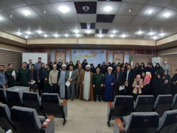تجلیل از فرماندهان پایگاه های بسیج، حوزه ها و اقشار/ تصویری