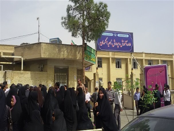 تجمع معلمان یک خواسته کاملا صنفی بدون نگاه سیاسی می باشد