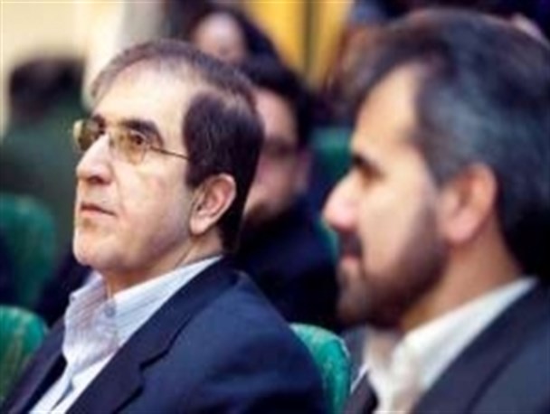 تلاش باند مشائیسم استانداری برای انتصاب یک گزینه مشارکتی و غیر بومی در معاونت سیاسی/ مخالفت استاندار و سخنرانی معنی دار آزرمی در روز ارتش