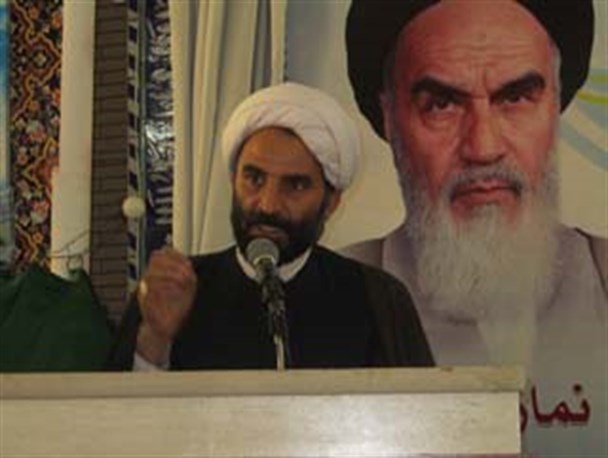 کمک به فقرا از عمره مستحبی واجب تر است