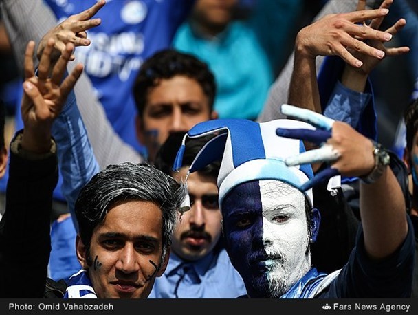 تماشاگران کشتی بدون بلیت در دربی!