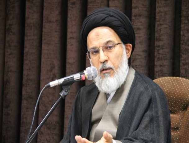 خارج شدن از تبعیت دین الهی آزادی فردی و اجتماعی را نابود می‌کند