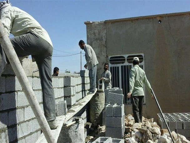 خدمت رسانی گروه جهادی افسران ولایت به خانواده های نیازمند روستایی+تصاویر