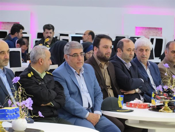 تبلیغات زودهنگام انتخاباتی دولت در ماسال تحت عنوان «مشارکت حداکثری» / تاخت و تاز سخنران و مجری برنامه به یکی از رقبای روحانی