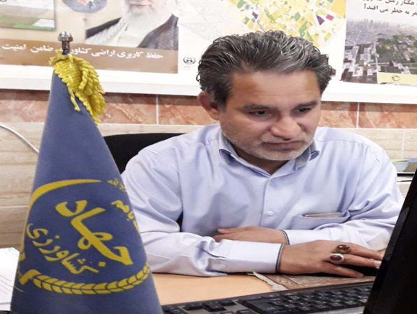 قوانین بر همگان وضع شده و تبعیت از آن لازم و ضروری است