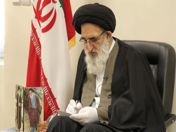 لزوم برخورد جدی با تخلفات ارزی و غیر ارزی/ افزایش سن ازدواج زمینه ناهنجاری ها در جامعه است