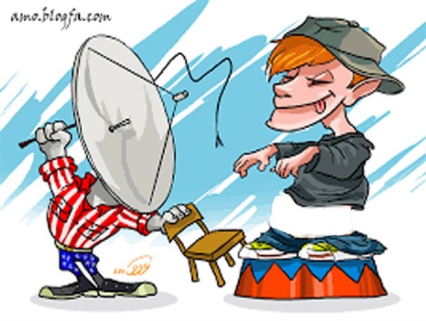 دشمن بر علیه ما از بمب های شیمیایی فرهنگی استفاده می کند