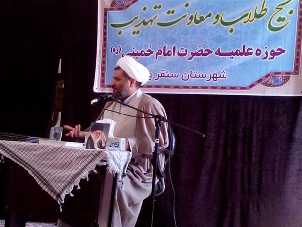 هدف انقلاب اسلامی از بین بردن طاغوت و بیداری اسلامی است