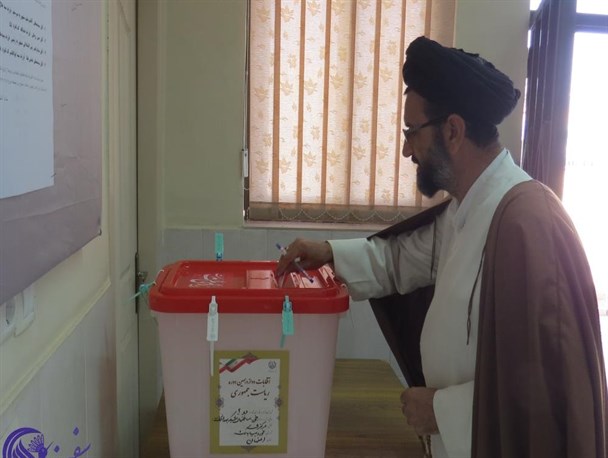 شرکت در انتخابات از اهم واجبات است