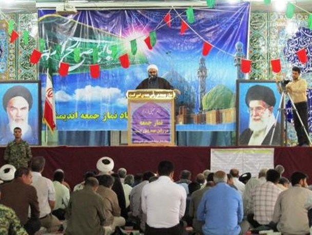 نیروهای نظامی و امنیتی نعمتی برای کشور هستند/ ۴ آذر ۶۵ روز مقاومت ایران اسلامی