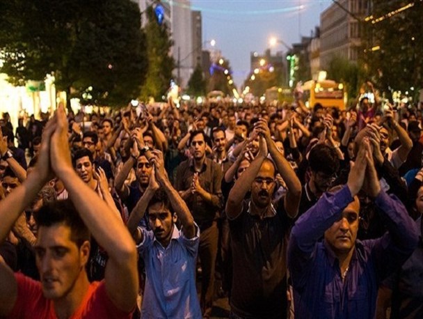برخورد با جشن های زودتر از موعد انتخاباتی