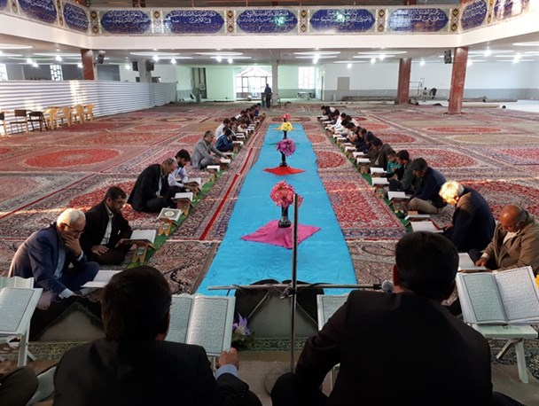 برگزاری مراسم جزءخوانی قرآن کریم در مصلای لردگان+تصاویر