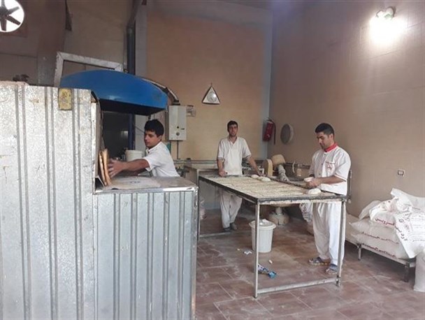 روزه‌داری مشاغل سخت در ماه مبارک رمضان/ عشق به خدا روزه گرفتن را آسان می‌کند