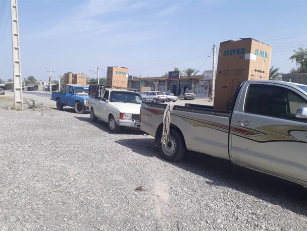 خیر مینابی۱۲ دستگاه یخچال به مددجویان بخش بندزرک اهدا کرد