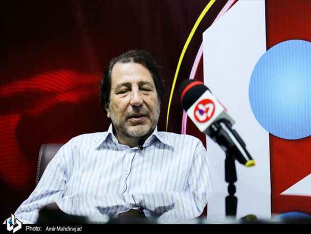 بازگشایی سالن های تئاتر بازی با جان مردم است