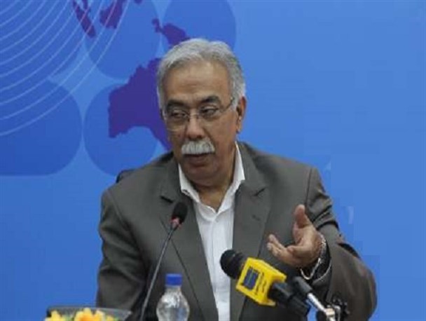 بنگاه‌داری باید در دست مردم باشد/ دلایل وضعیت نابسامان بازار خودرو
