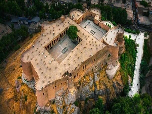 خرم‌آباد پایتخت طبیعت و مهد تاریخ و تمدن ایران‌ زمین