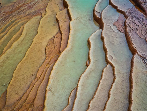 تصاویر/ چشمه‌های رنگی دیدنی باداب سورت ساری